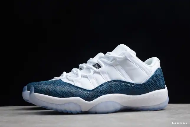 HYPE Air 11 Navy Jordan Blue CD6846-102 Snakeskin Low 0501